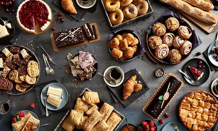 🍞 Bakery & Snacks Delight Combo